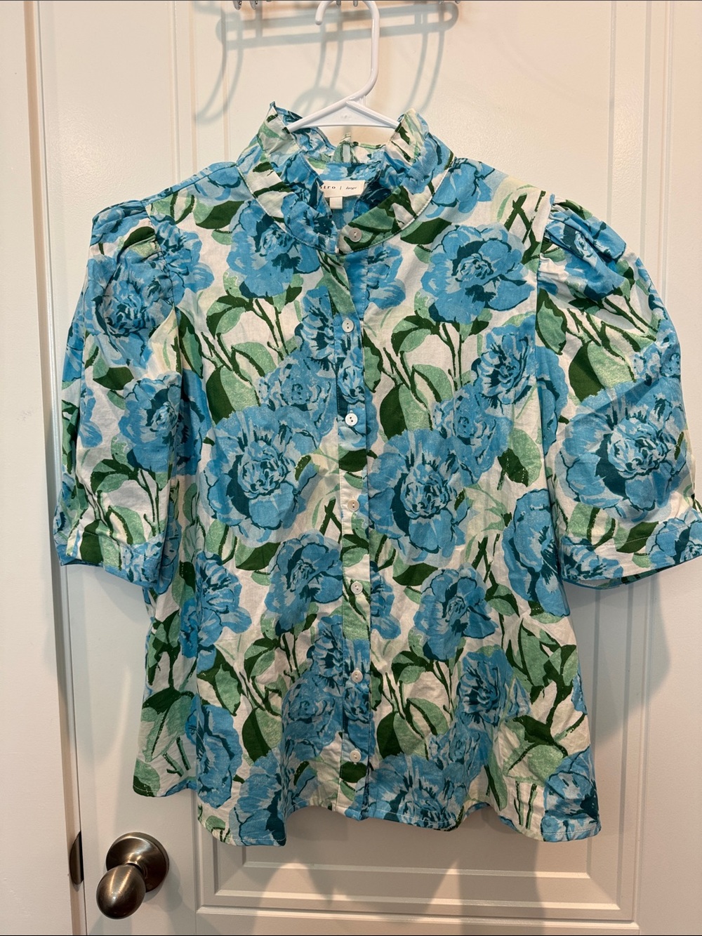 entro Blue and Green Floral Button-Down Ruffle Collar Top